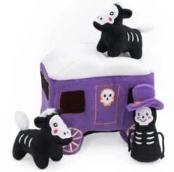 ZippyPaws Halloween Burrow™ Haunted Carriage Dog Toy