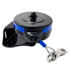 Bracket Mount Retractable Tie Out Reel – Medium